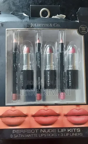 Nude Lipstick with Lip Liner