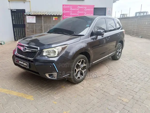 Subaru Forester XT 2015 Nyeusi - 1