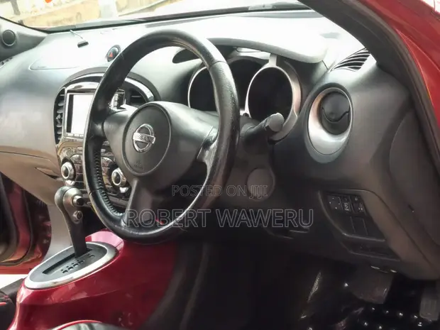 Nissan Juke 2012 Red - 1