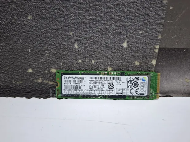 Samsung PM981 512GB M.2 NVMe SSD - 1