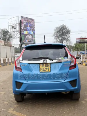 Honda Fit Hybrid 2016