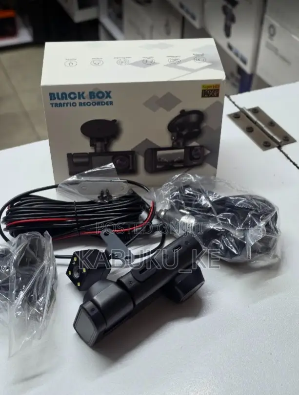 3-in-1 Advanced Dash Camera (Front, Inside, Rear) - 1