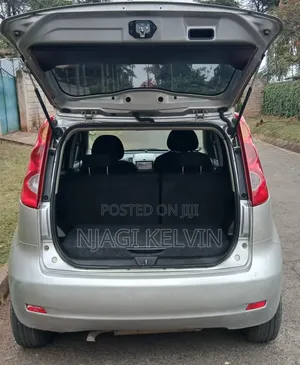 Nissan Note 2010 Silver
