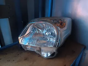 Suzuki Spacia Headlight Isiyo Xenon (Iliyotumika)