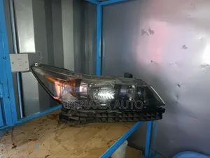 Honda Stream Xenon Headlight (Used)