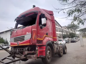 Treni ya Renault 460 Dxi