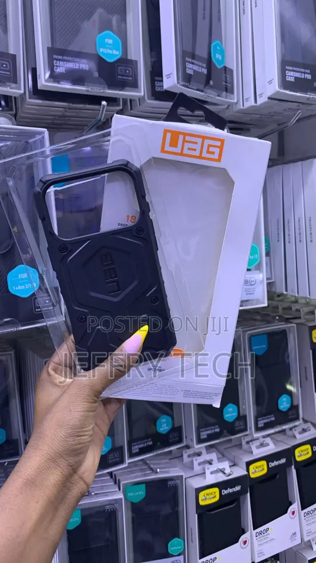 Kifaa cha Nyeusi cha UAG Pathfinder kwa iPhone - 1