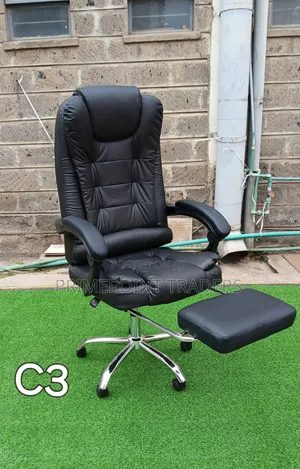 Executive Office Chair with Retractable Footrest