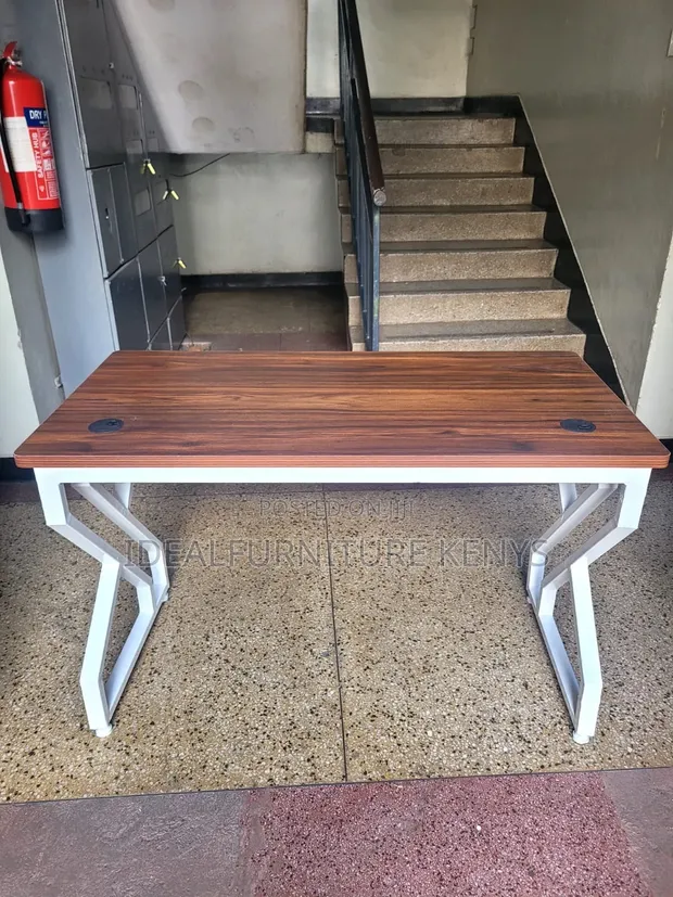1.2m Metallic Frame Desk - 1