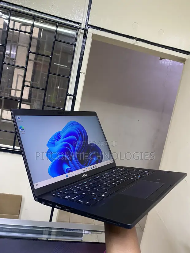 Laptopi ya Dell Latitude 7380 - Core i7, 16GB RAM, 256GB SSD - 1