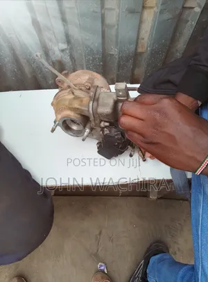 Injini ya Toyota Land Cruiser Prado TX Turbo