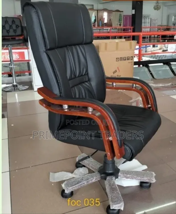 Executive Office Chair - Brand New - 1