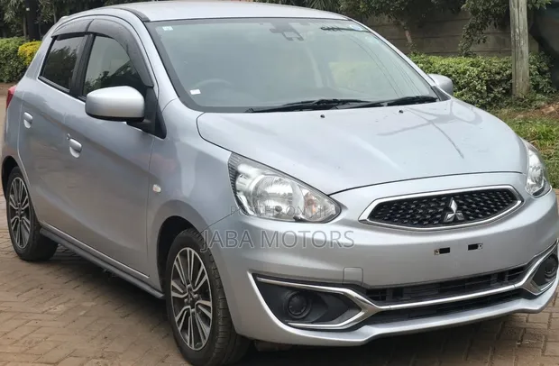 Mitsubishi Mirage 2019 Silver - 1