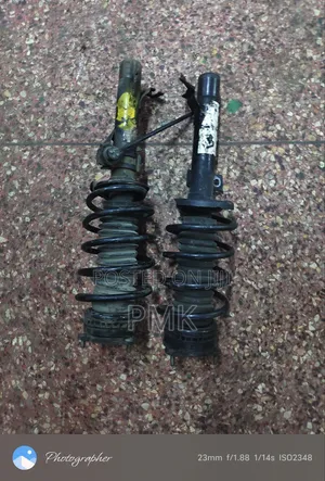 Mazda Demio Dy/Verisa Shocks za Mbele (Zilizotumika)