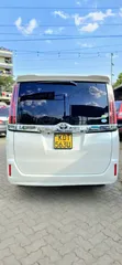 Toyota Noah 2019 Pearl - 4