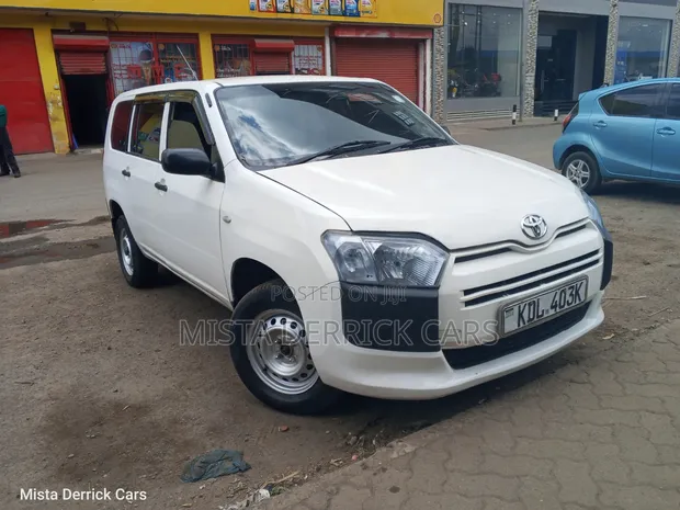 Toyota RAV4 2016 Nyeupe - 1