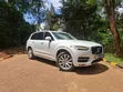 Volvo XC90 T5 Momentum AWD 2017 Nyeupe - 1