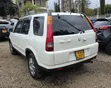 Honda CR-V 2006 Nyeupe - 1