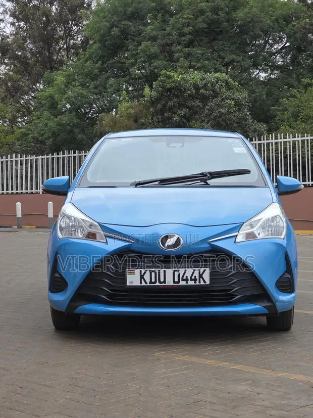 Toyota Vitz 2018 Bluu - 1
