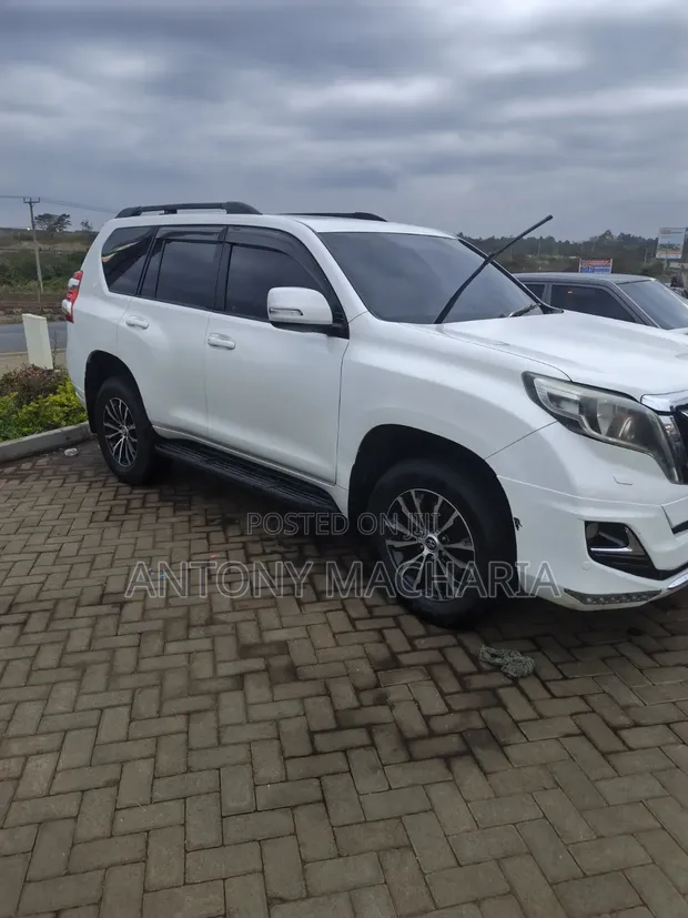 Toyota Land Cruiser Prado 2.8 2017 White - 1