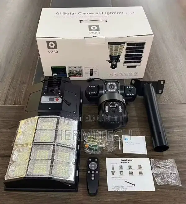Triple Lens 4G Solar CCTV yenye 300W Floodlight - 1