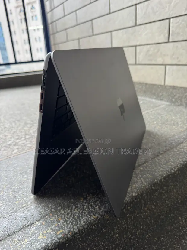 Apple MacBook Air 2024 M3 16GB RAM 1TB SSD 15-inch - 1