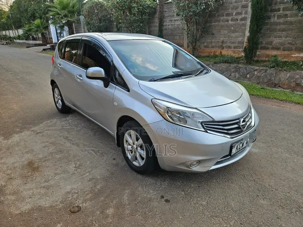 Nissan Note 1.2 Petrol 2013 Silver - 1