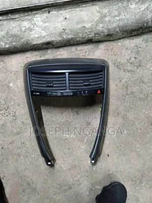 Kituo cha AC cha Toyota Caldina - Kimeuzwa