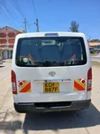 Toyota HiAce 2010 - 5