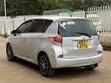 Toyota Ractis 1.5 FWD 2015 Silver - 3