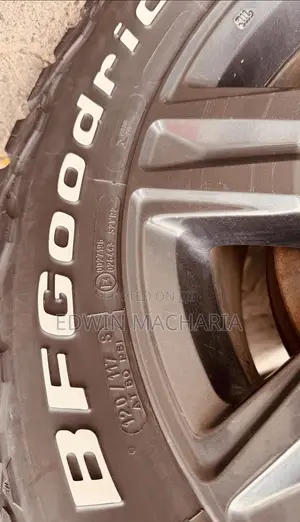 Matairi ya BF Goodrich 265/65 R17