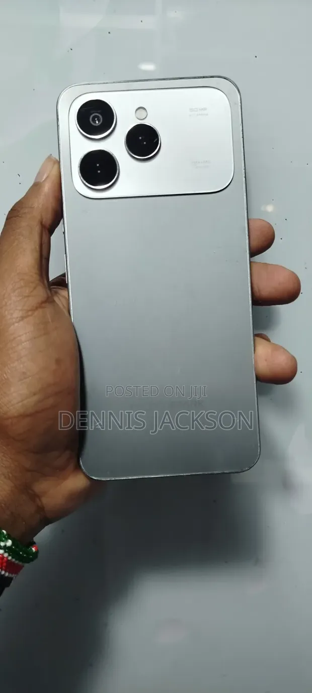 Tecno Spark 40 128GB Kijivu - 1
