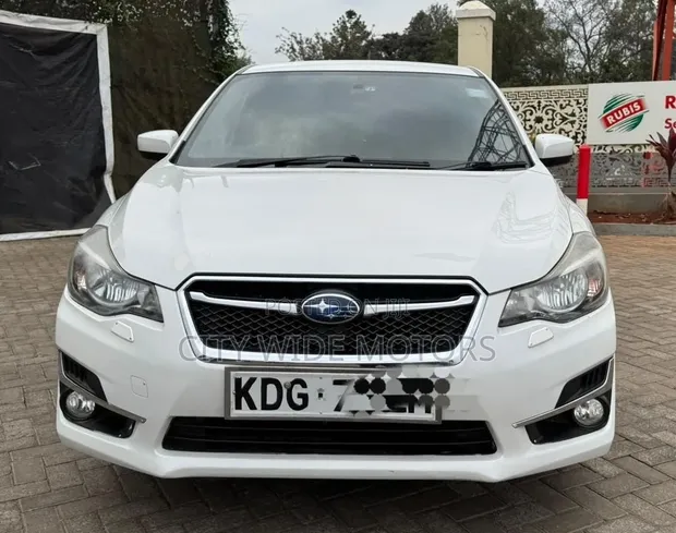 Subaru Impreza 2014 Nyeupe - 1