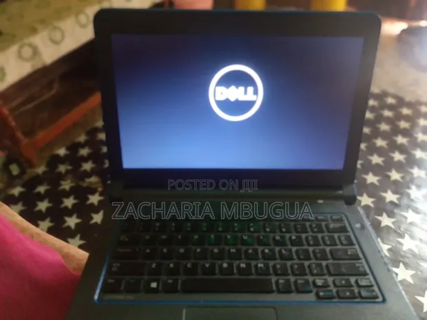 Laptop Dell Latitude 7390 8GB RAM, 500GB SSHD - 1
