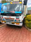 Isuzu FRR 33 Coverboard Truck - 3