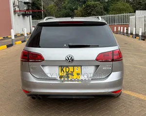 Volkswagen Golf Variant 2015 Silver