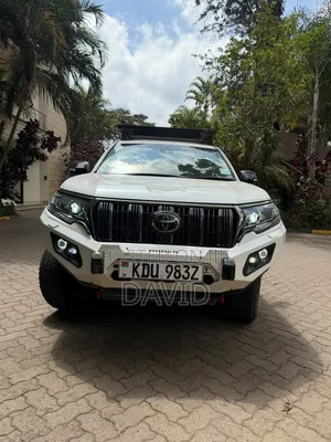 Toyota Land Cruiser Prado 2.8 TX 2021 Nyeupe