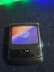 Motorola Razr 5G 256GB Gray - 2