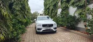 Volvo XC90 2015 Nyeupe