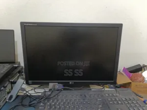 HP EliteOne 800 Desktop Yote-kwa-Moja - Core i7, 24GB RAM, 500GB SSD+HDD