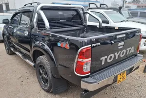 Toyota Hilux 3.0 D-4D 4x4 Double Cabin 2015