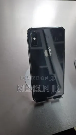 Apple iPhone X 64GB Nyeusi