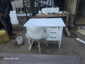 Eames Style Chairs & Durable Office Desk