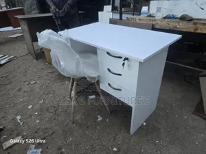 White Office Chairs with Standing Desk
