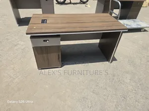 Boss Office Products Meza ya Ofisi ya Nyumbani ya Kujikusanyisha