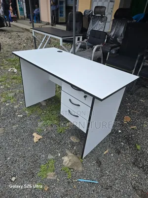 Boss Office Products Office Desk