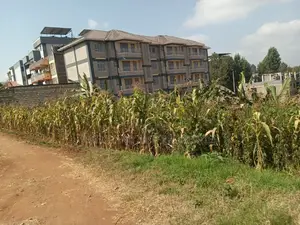 Kitalu cha 50x100 kwa Mauzo Zambezi, Kikuyu