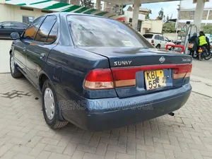 Nissan FB15 2003 Bluu