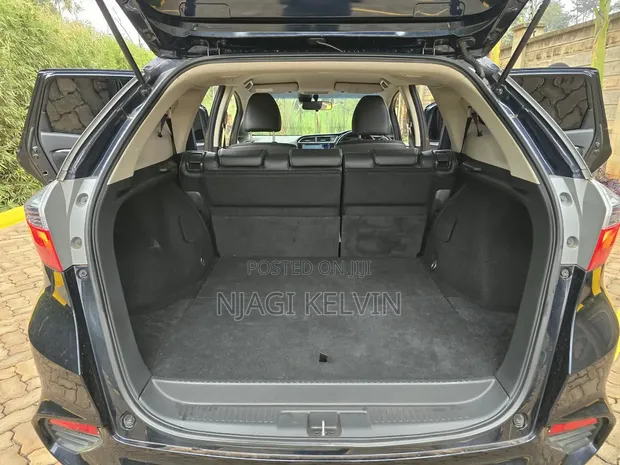 Honda Fit Shuttle 2018 Hybrid - 1