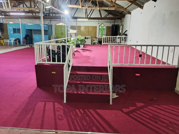 Carpet ya Madhabahu ya Kanisa Rangi ya Maroon Sakafu Nzima - 1